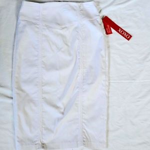 NWT XOXO Pencil Skirt White Size 3/4
